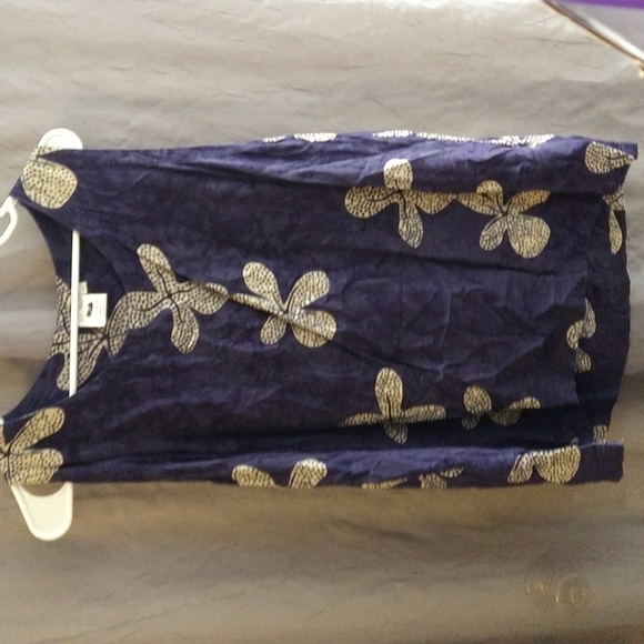 𝅺Las Manos Skirt Set Size L - Picture 3 of 4